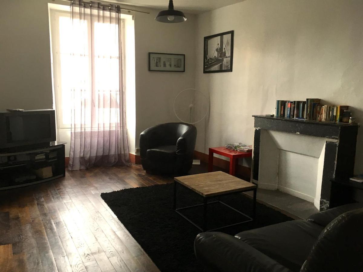 Appartement Chez Tibo โพรแว็ง ภายนอก รูปภาพ